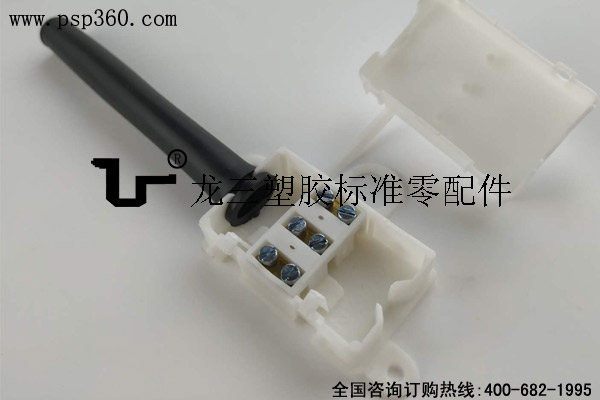 NPN315三位燈飾接線盒 有ENEC認證
