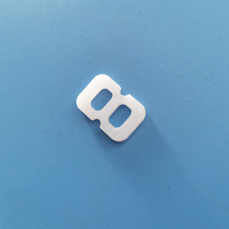 豬鼻子電線吊環 二孔八字扣