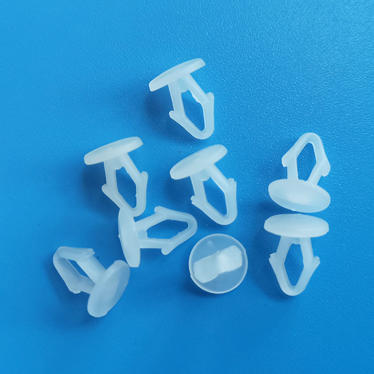 卡扣7.5mm*4mm高10mm0003本色卡入式尼龍樹形鉚釘